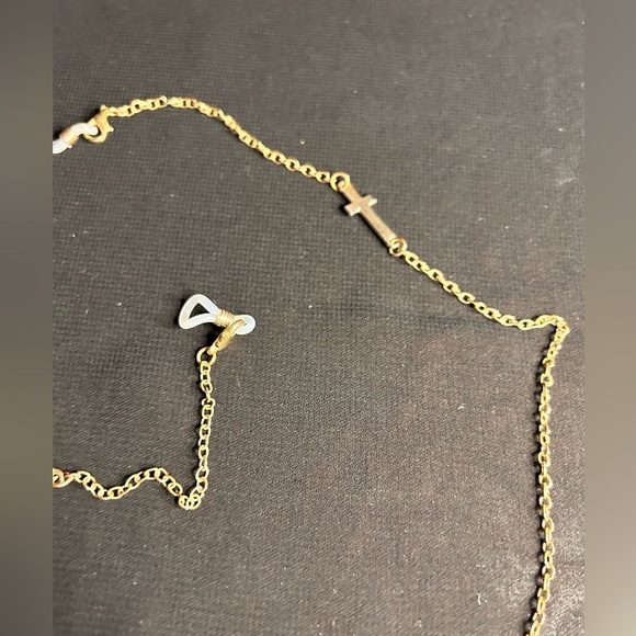 Gold tone metal Cross eyeglass chain. Unbranded - Picture 5 of 5